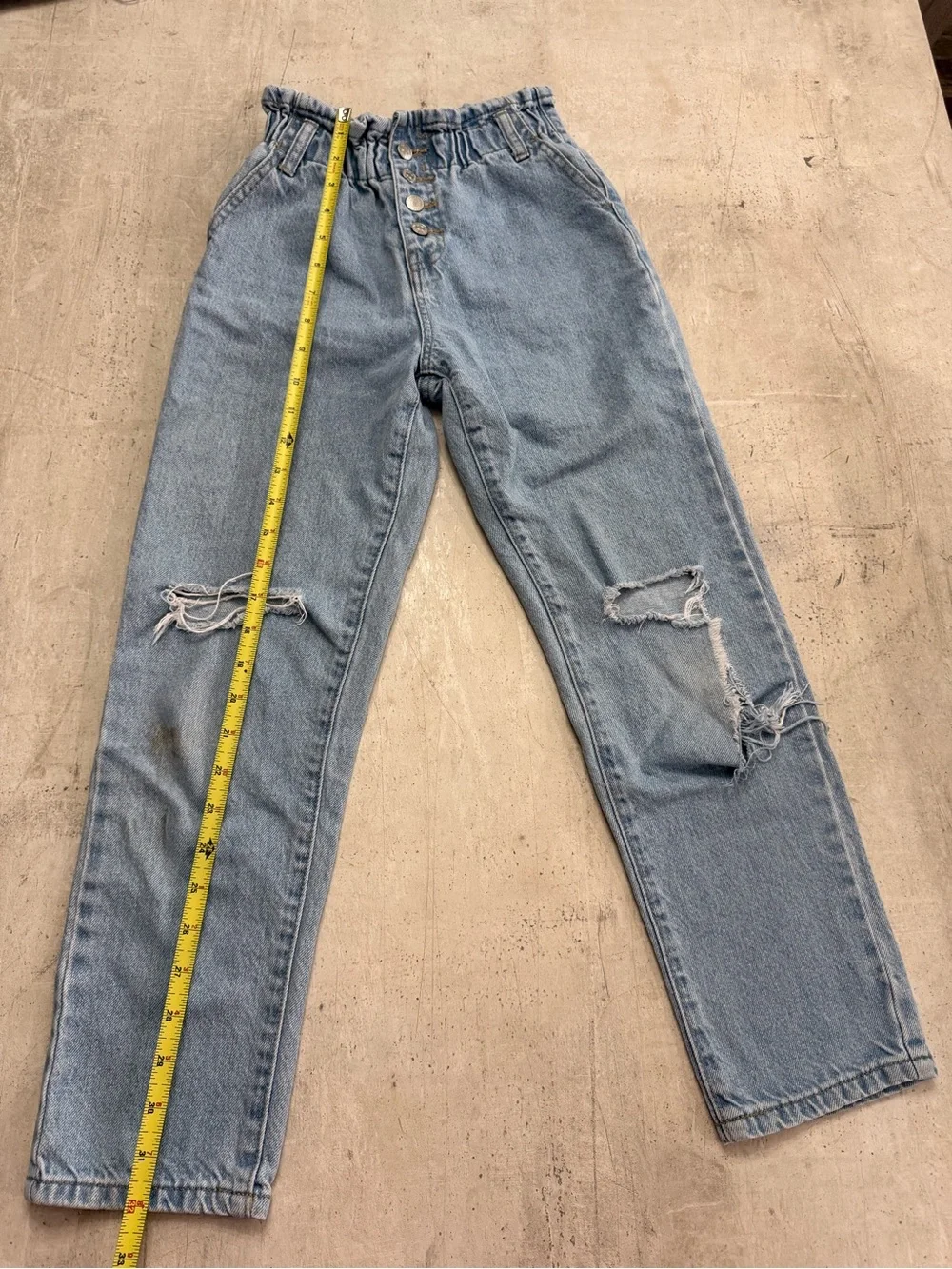 Forever 21 Girls Light Wash Distressed Straight Leg Jeans Size 9/10